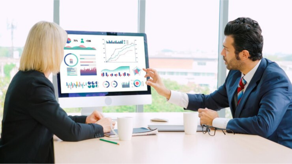 The Role of HR Dashboards: Visualizing Data for Better Decision-Making ...